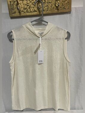Rose & Olive Cream Lace Sleeveless Mock Neck Top
